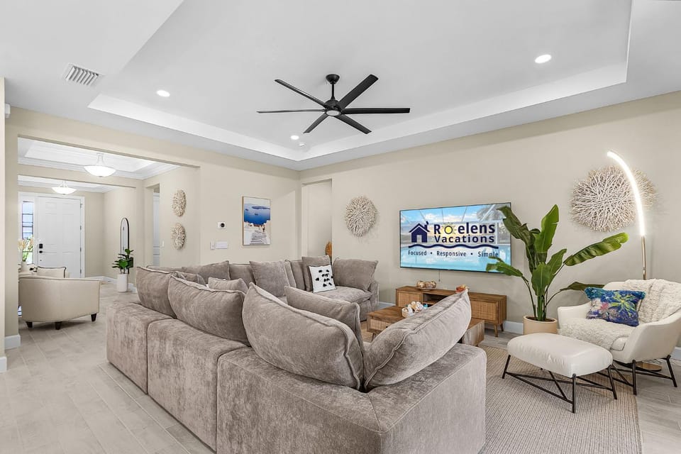 Charming, Comfort and Relaxation Await! - Casa Bella - Roelens House in Cape Coral