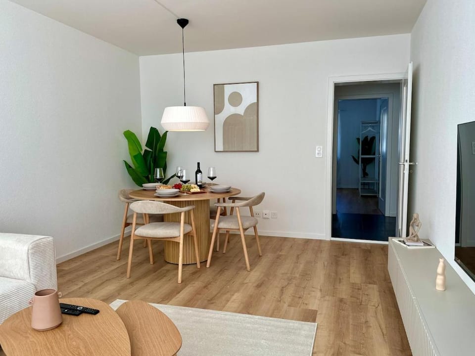 City Cosy - 2 Bedroom & Free Parking - Bern Apartment in City of Bern