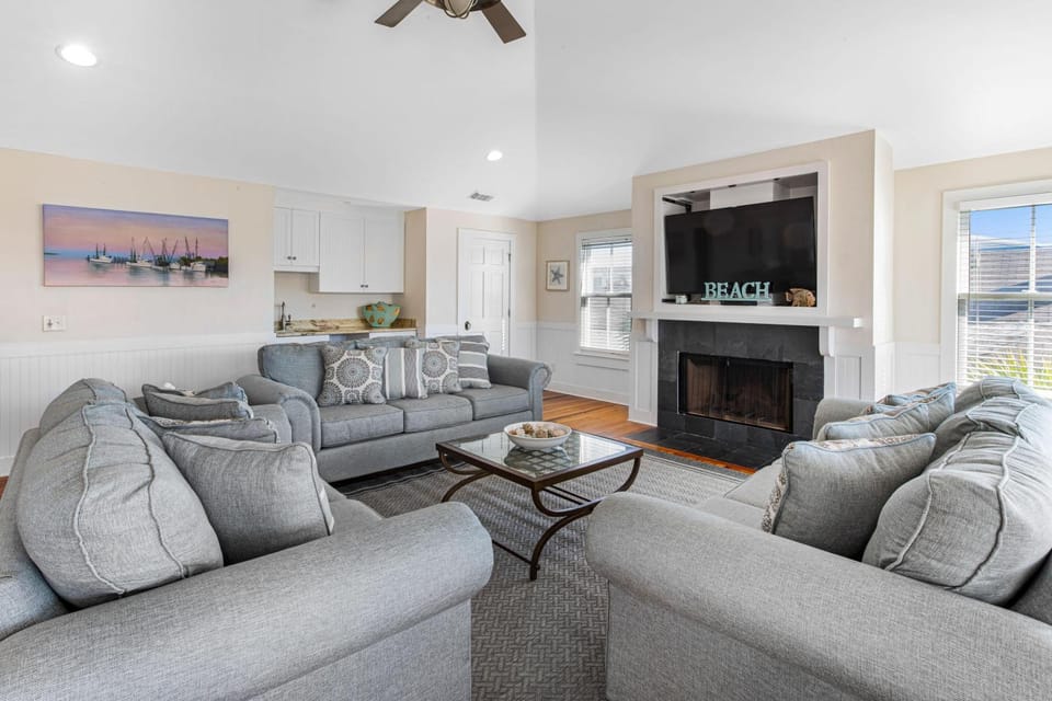 SeaStarr by Tybee Cottages House in Tybee Island