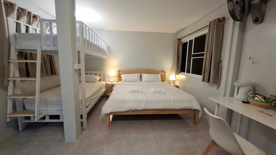 Yellow house salaya Vacation rental in Thailand