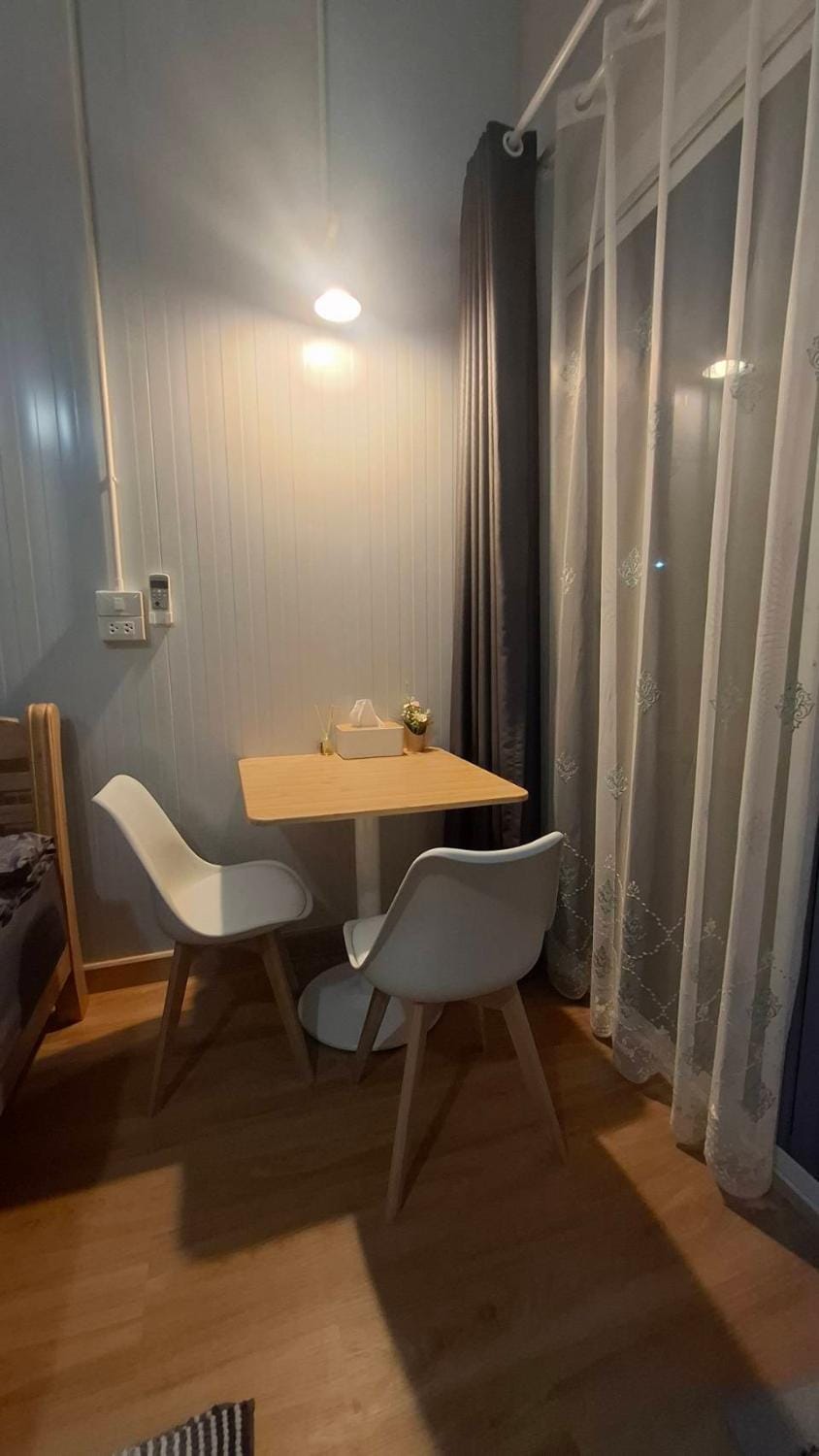 Yellow house salaya Vacation rental in Thailand