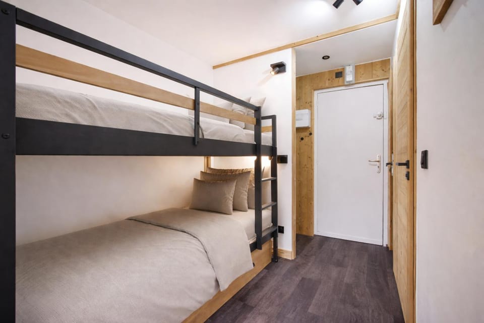 bunk bed