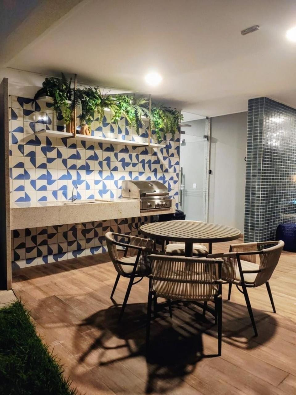 Casa Forte Prince - Flats a 500m do Shopping Plaza por Yolo House in Recife