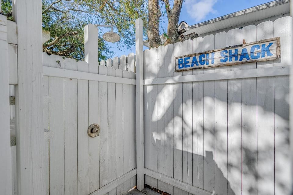 Palmetto Breeze by Tybee Cottages House in Tybee Island