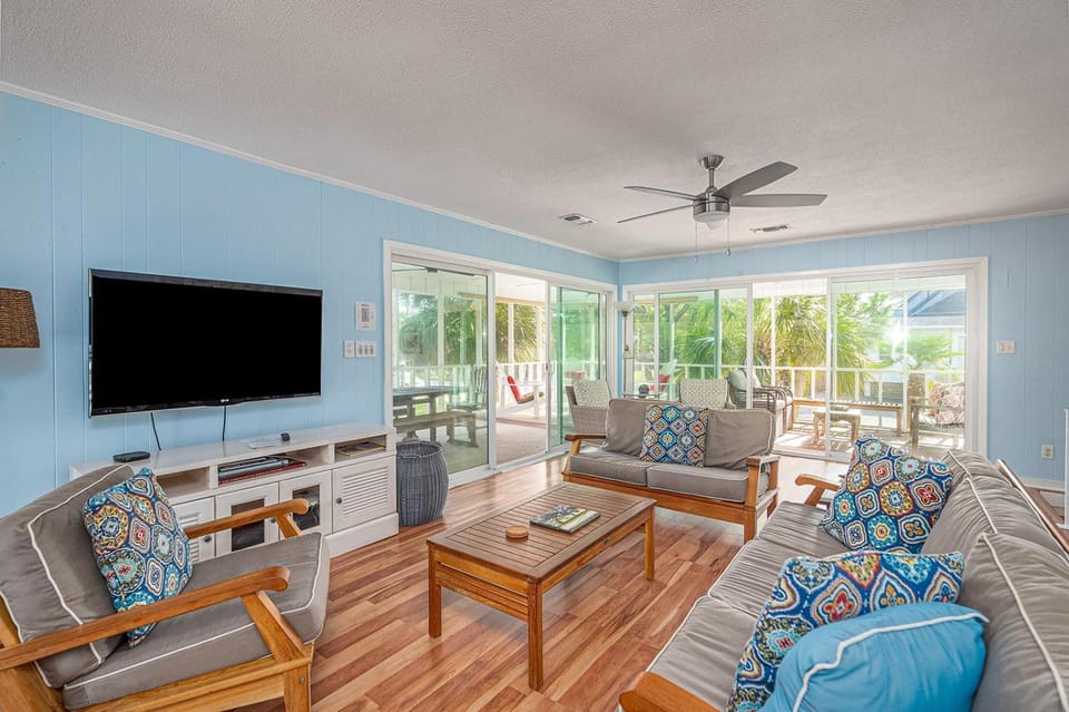 Palmetto Breeze by Tybee Cottages House in Tybee Island