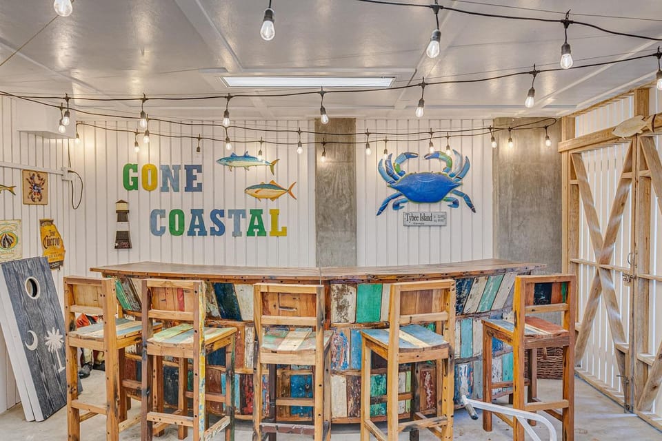 Gone Coastal by Tybee Cottages House in Tybee Island