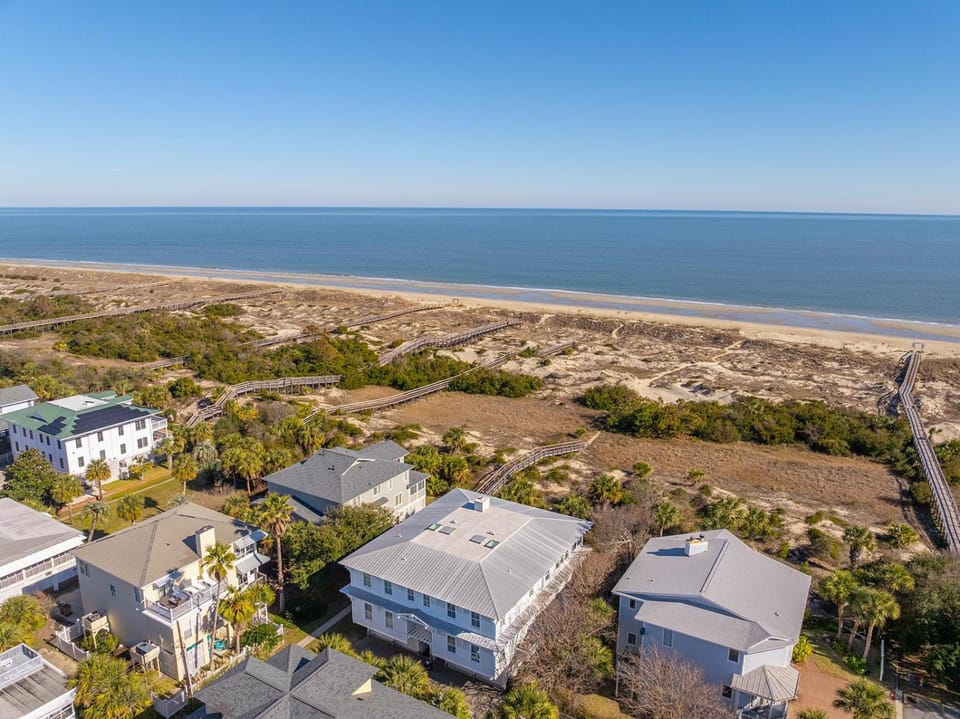 Gone Coastal by Tybee Cottages House in Tybee Island