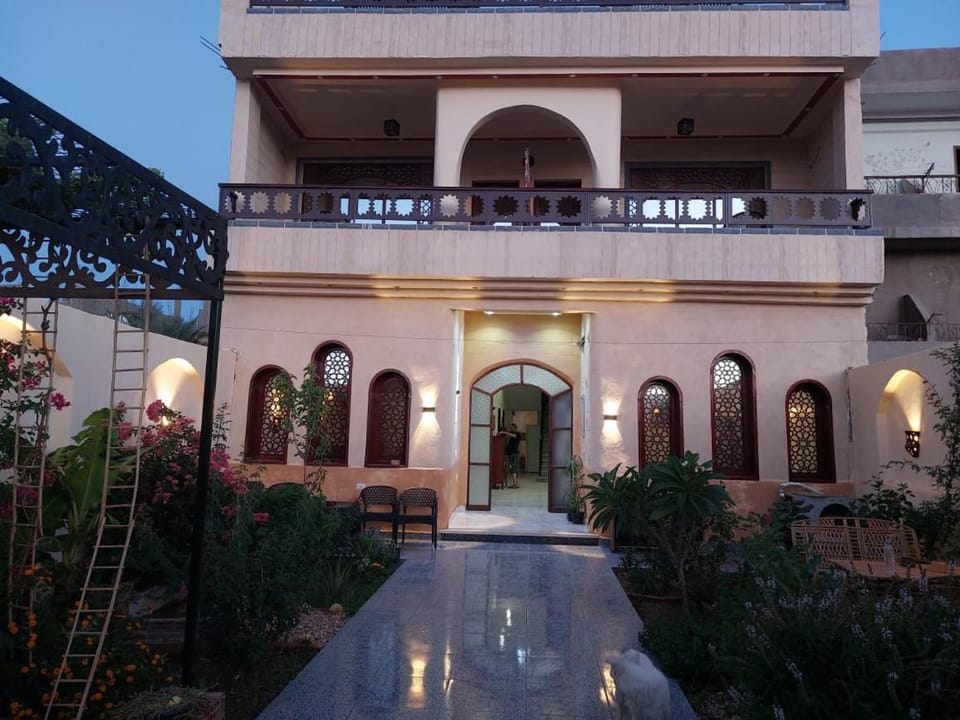 Inner courtyard view