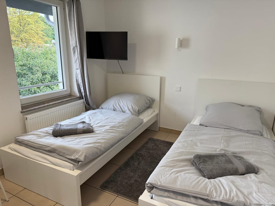 Gemütliche Monteurwohnung in Offenbach mit Küche und Balkon Apartment in Offenbach