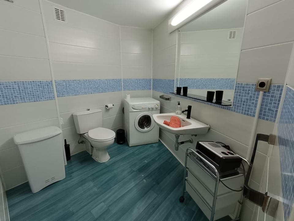 Bathroom, Bath