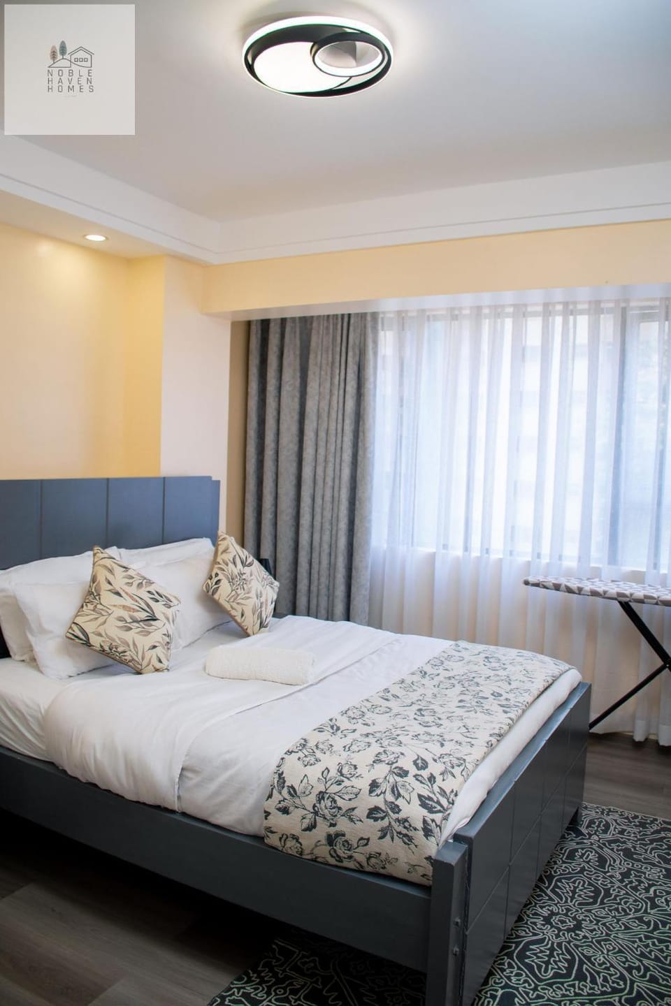 Bedroom, flat iron