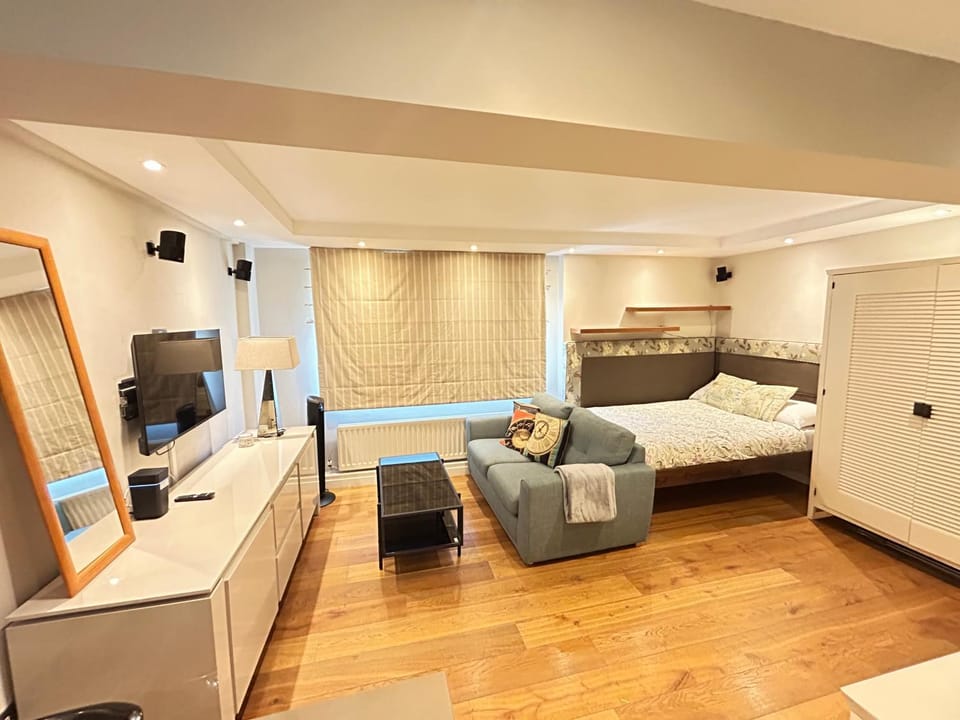 Charming Portobello Apartment Apartment in City of Westminster