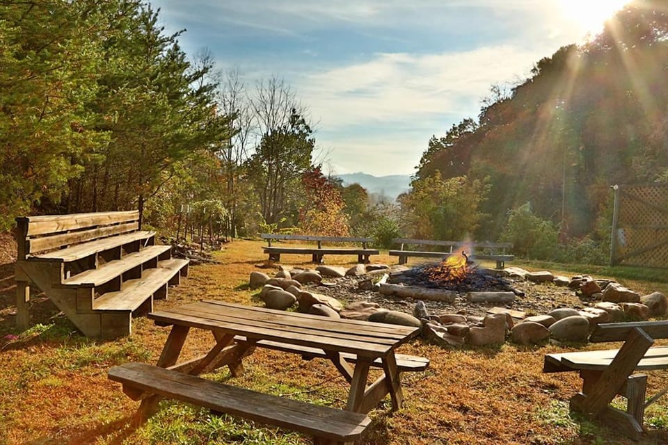 Perfectly located Chalet for your Mountain Retreat Chalet in Pigeon Forge