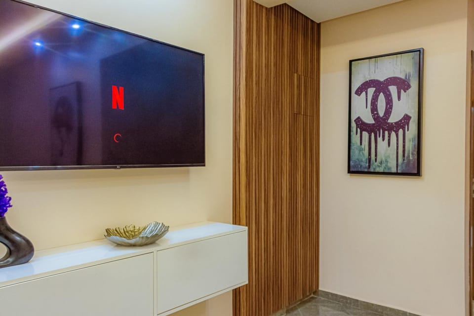 Communal lounge/ TV room, Living room, Decorative detail