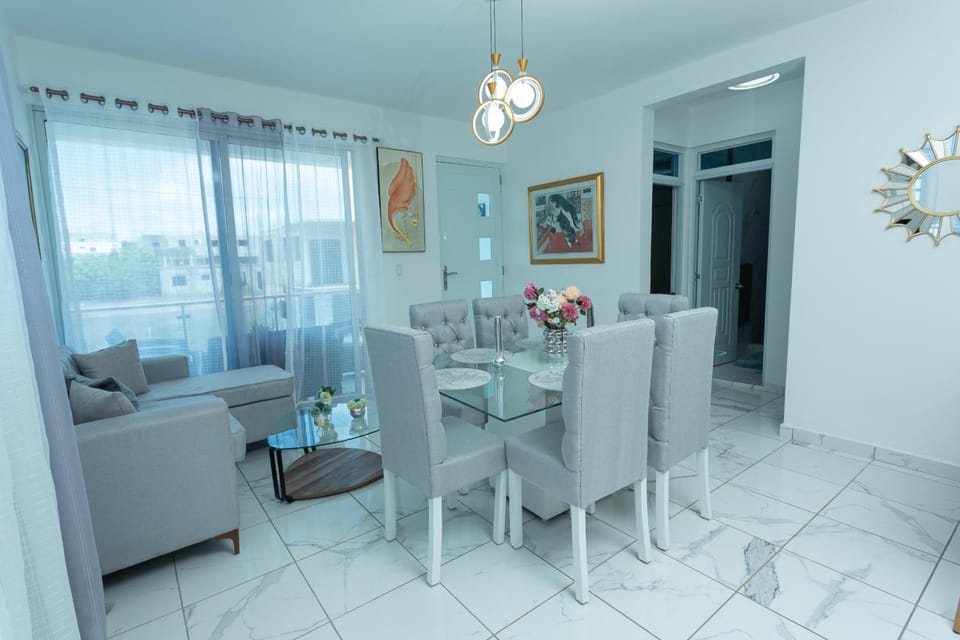 Living room, Seating area, Dining area