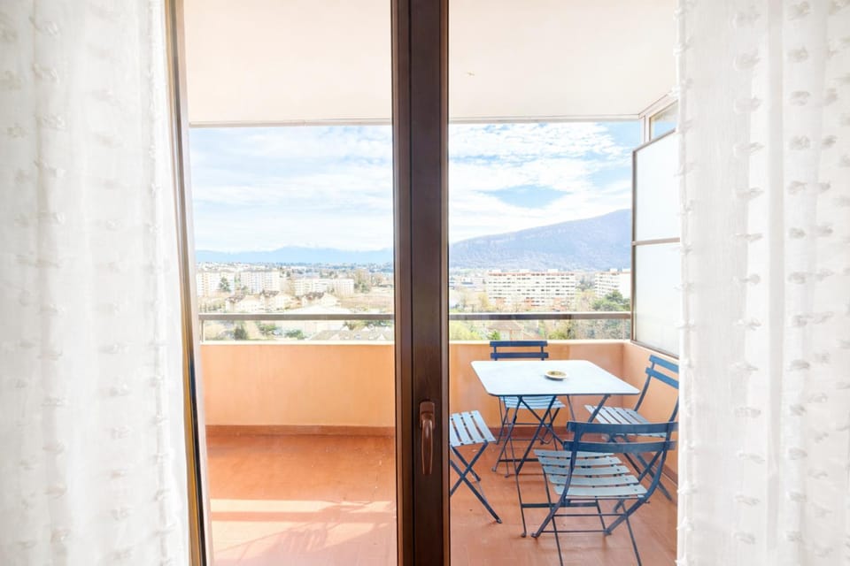 M046 Marquer Joli T3 Apartment in Annemasse