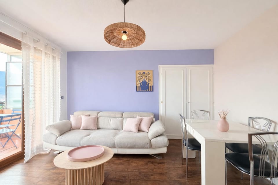 M046 Marquer Joli T3 Apartment in Annemasse