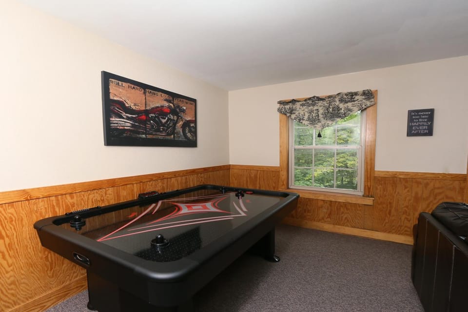 Holly Grove #1 Chalet in Pigeon Forge