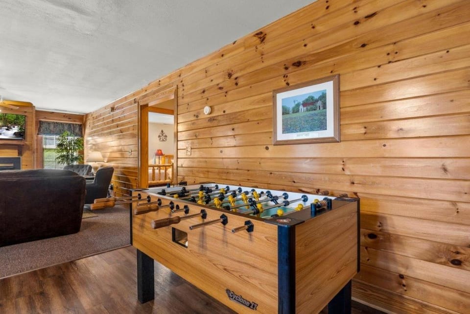 Poplar Point Condo Unit 12F Apartment in Pigeon Forge