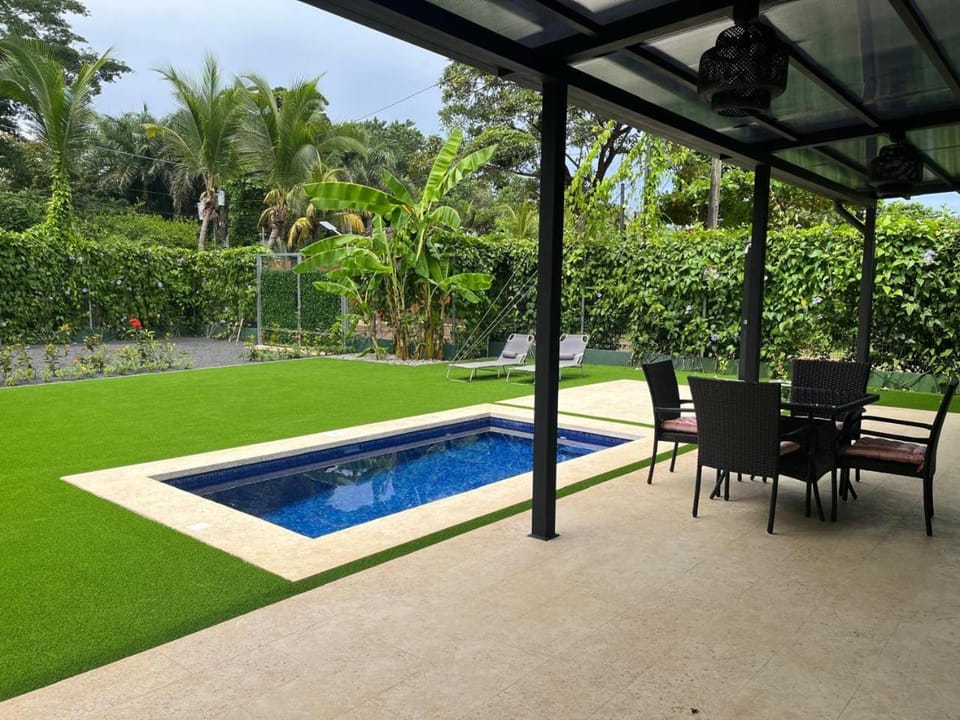 Balcony/Terrace, Swimming pool