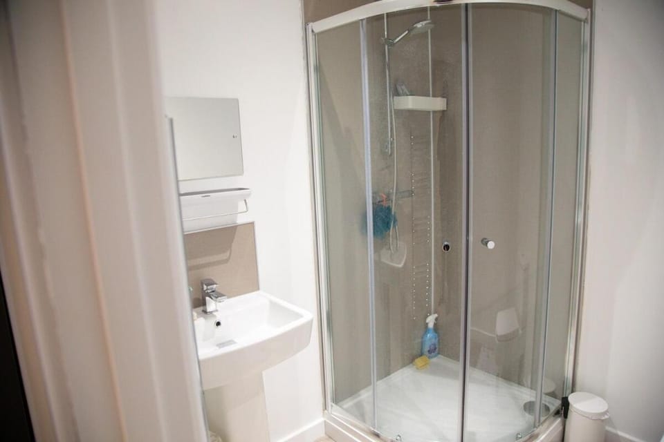 Stylish contemporary 2-Bed Flat Apartment in Ipswich