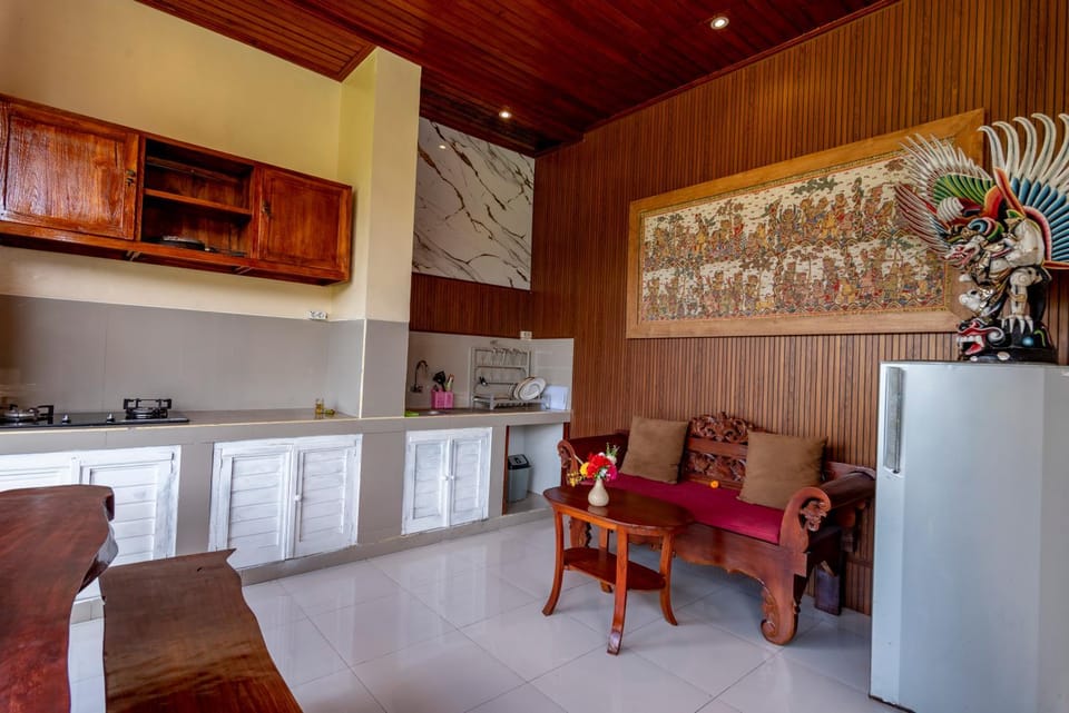 Kitchen or kitchenette, Living room, Seating area