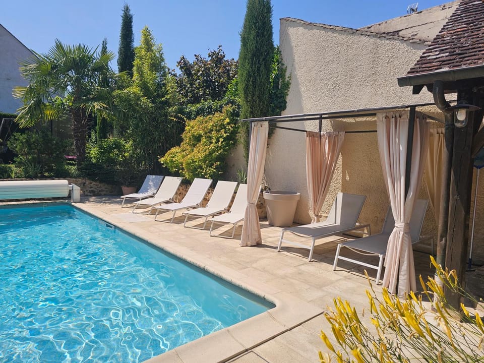 Patio, Garden, Garden view, Pool view, Swimming pool, sunbed