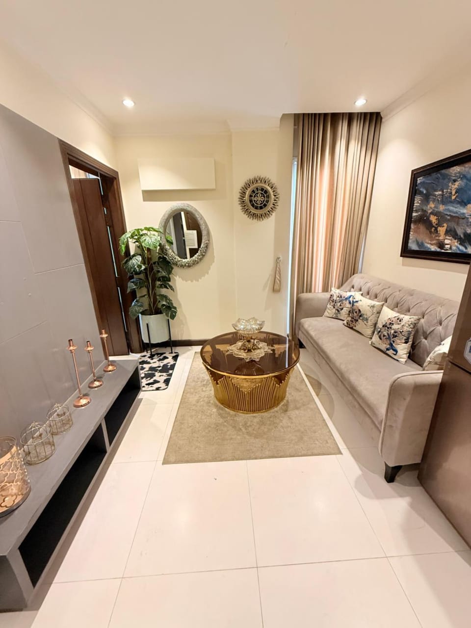 Eiffel square Apartment in Lahore