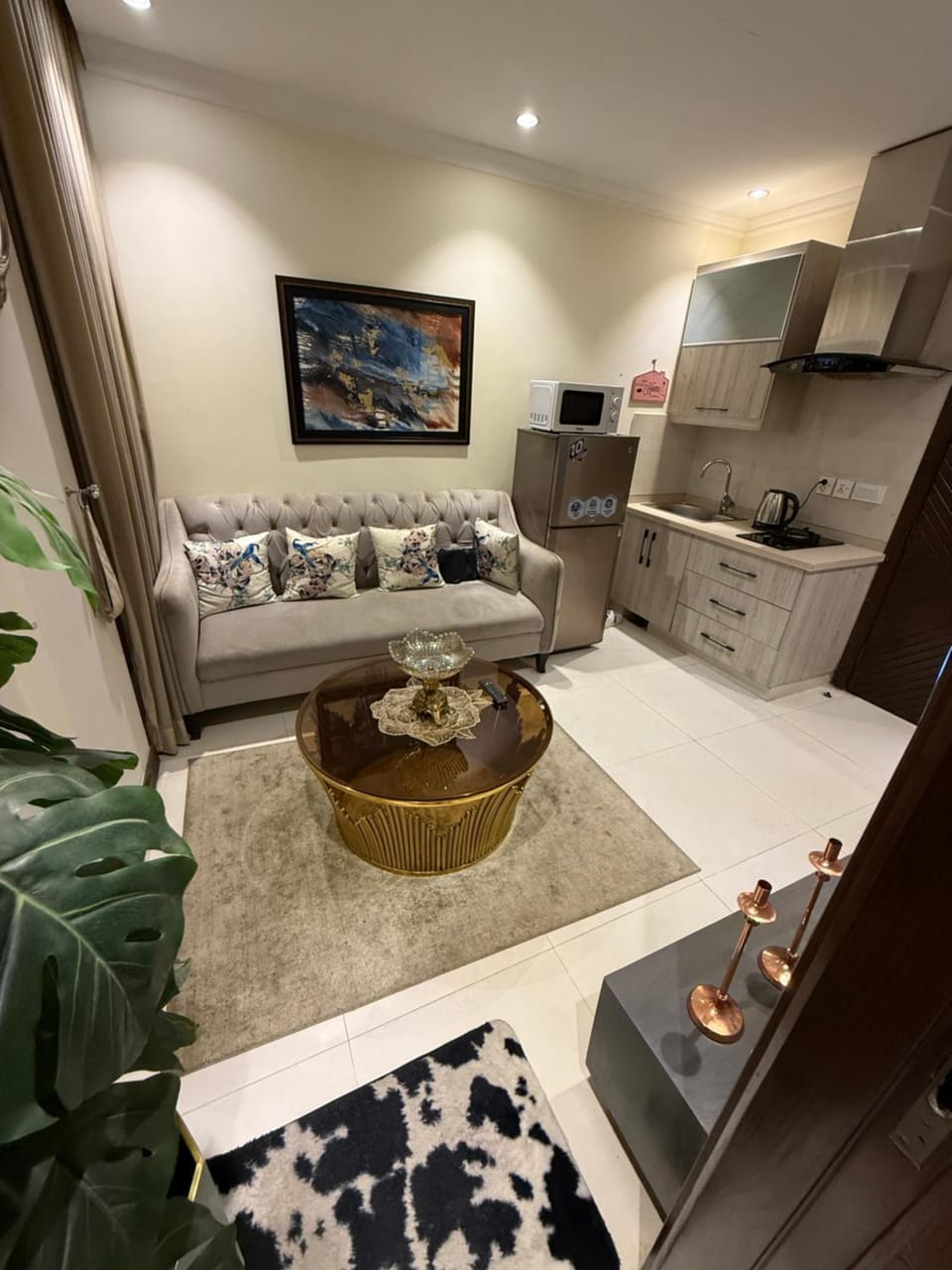 Eiffel square Apartment in Lahore