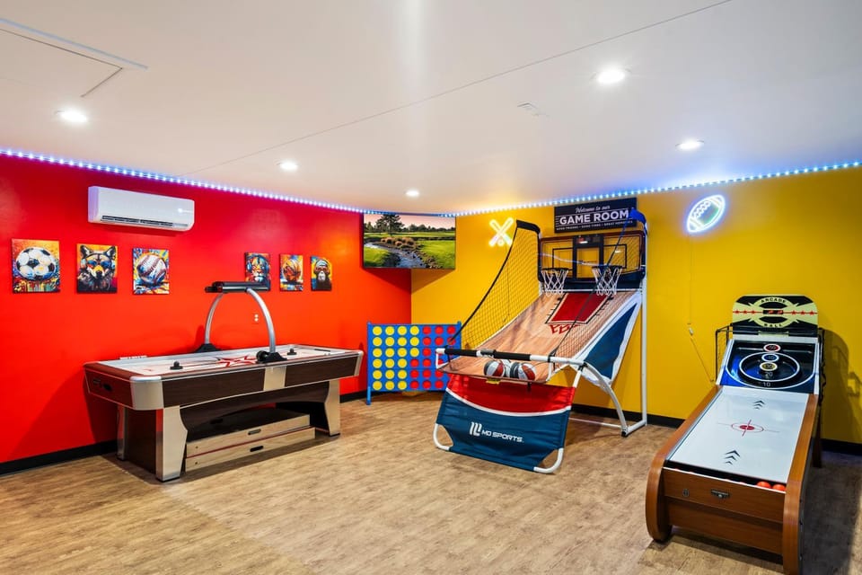 Game Room, Game Room
