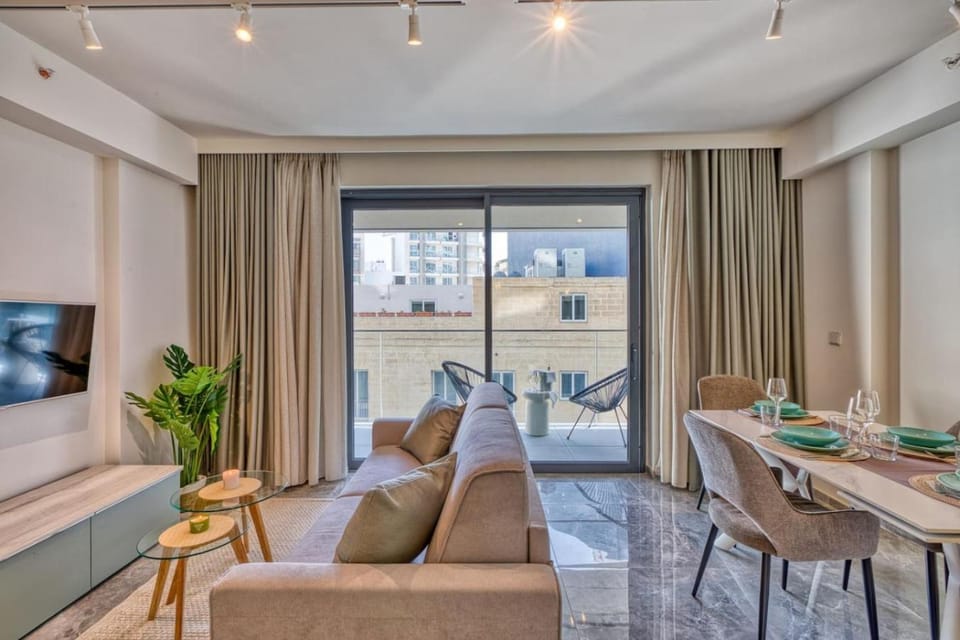 Official Mercury Suites With Pool Access Apartment in Saint Julians