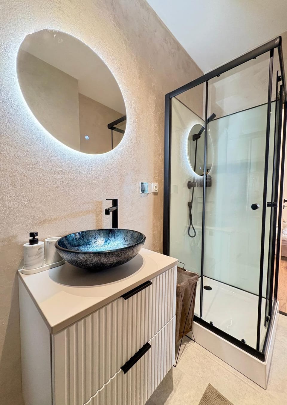 Shower, Bathroom