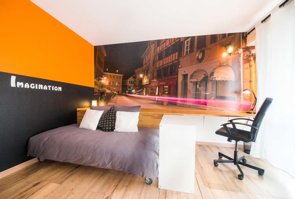 Bed, Bedroom