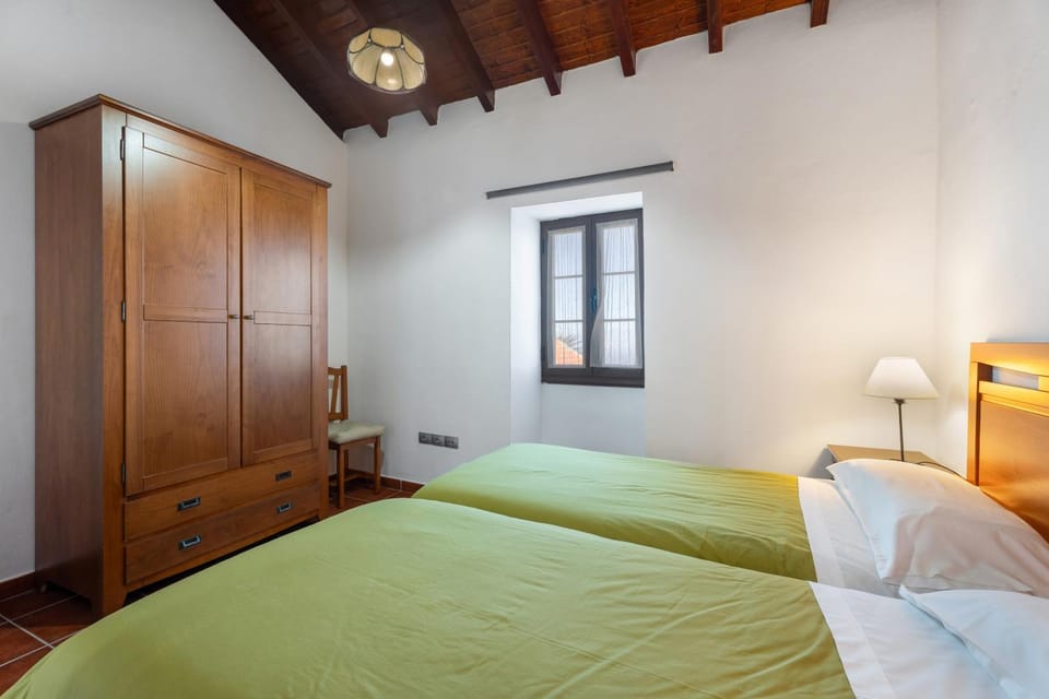 Property building, Living room, Bedroom