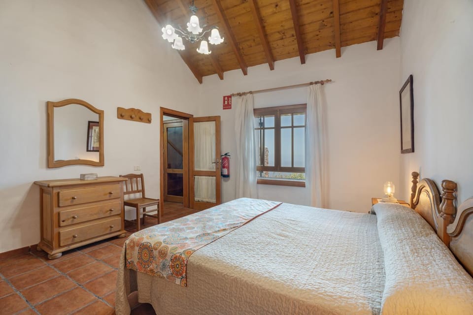 Property building, Living room, Bedroom