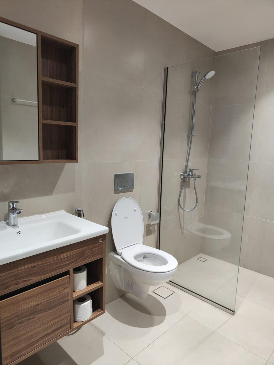 Muscat City Stay - 2BR Apt 308 near Grand & Avenue Mall Apartment in Muscat