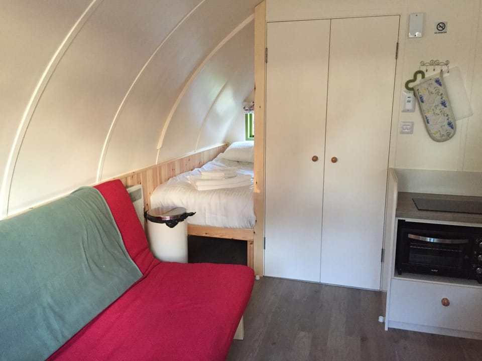 Langley Dam Glamping - hot tubs and dogs are not included in this price - they can be added for a supplement after booking Campground/ 
RV Resort in England