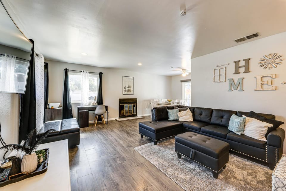 Pet-Friendly Apt 11 Mi to Dtwn San Diego! Apartment in Spring Valley