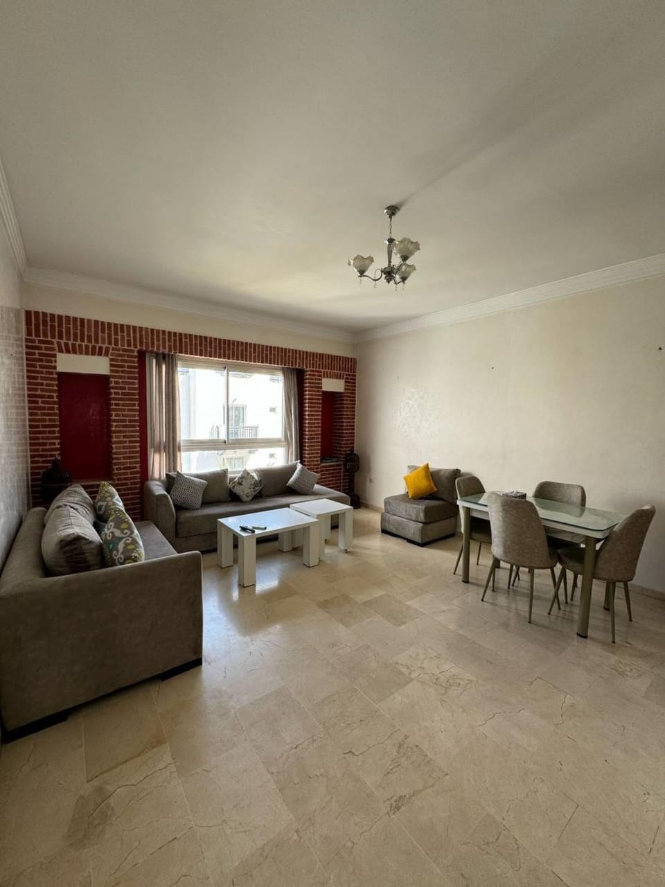 Living room, Dining area