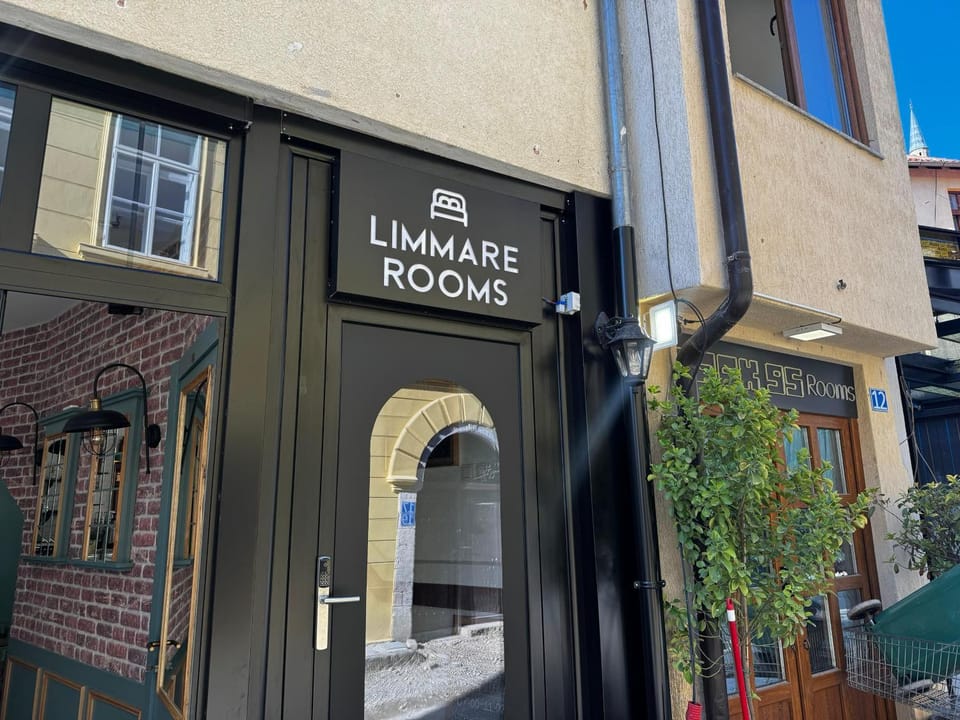 Property logo or sign