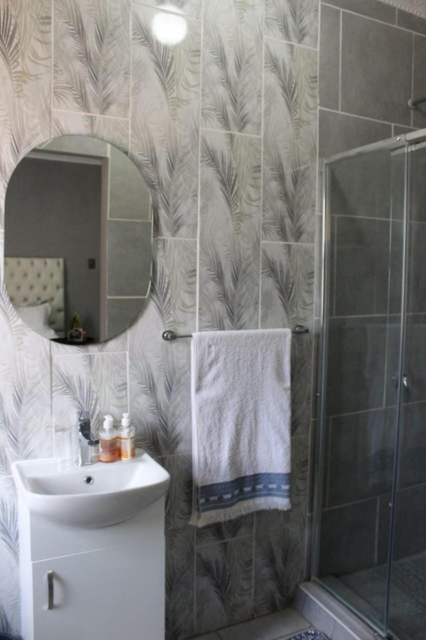 Kwa Mosete Guesthouse Bed and Breakfast in North West, South Africa