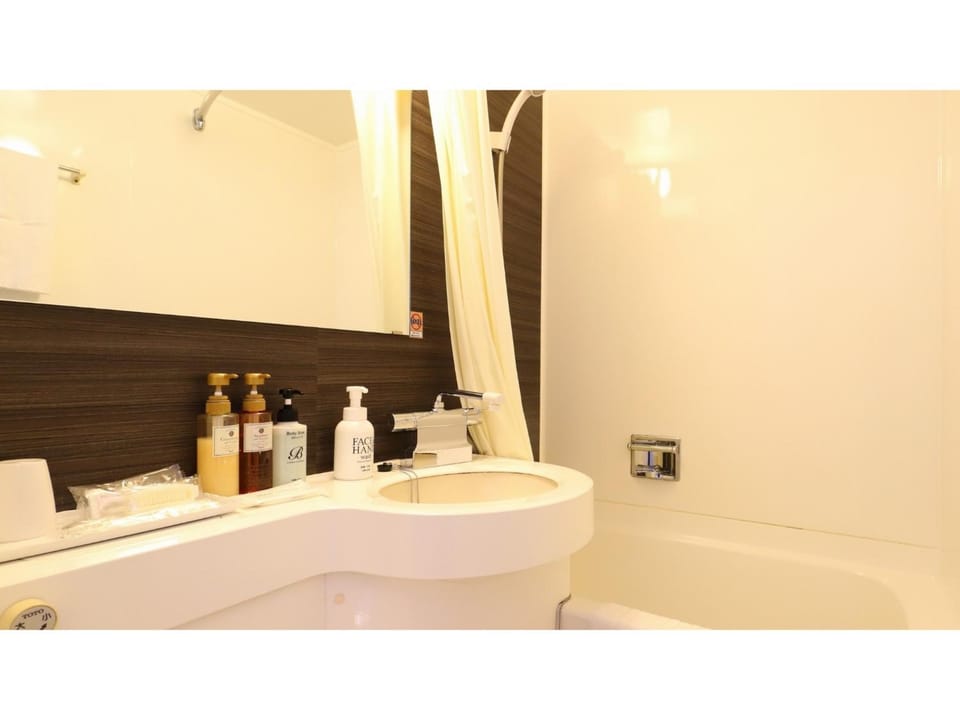 Smile Hotel Tokyo Ayase Ekimae - Vacation STAY 14730v Hotel in Japan