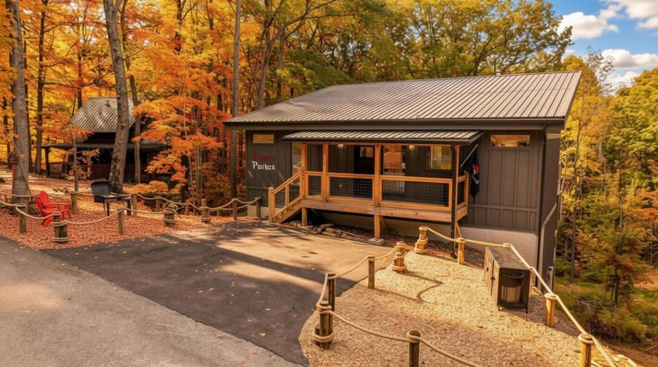 Pirate Theme Cabin Gatlinburg - Indoor Heated Pool Cabin in Gatlinburg