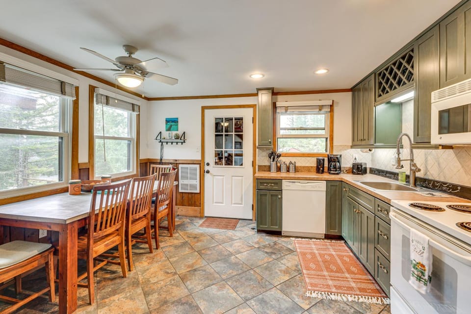 Ski, Hike, Bike! Family Haven at Snowshoe Mountain House in Snowshoe