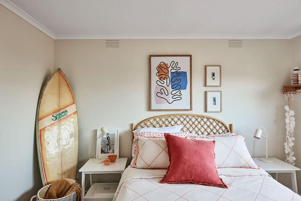 THE LOBSTERPOT BEACH HOUSE - views and walking distance to shops House in Apollo Bay