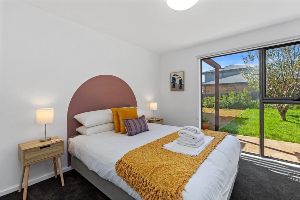 Bay Breeze Retreat new modern family home House in Apollo Bay