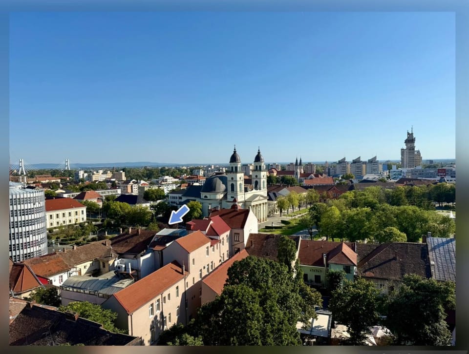 Day, Neighbourhood, Location