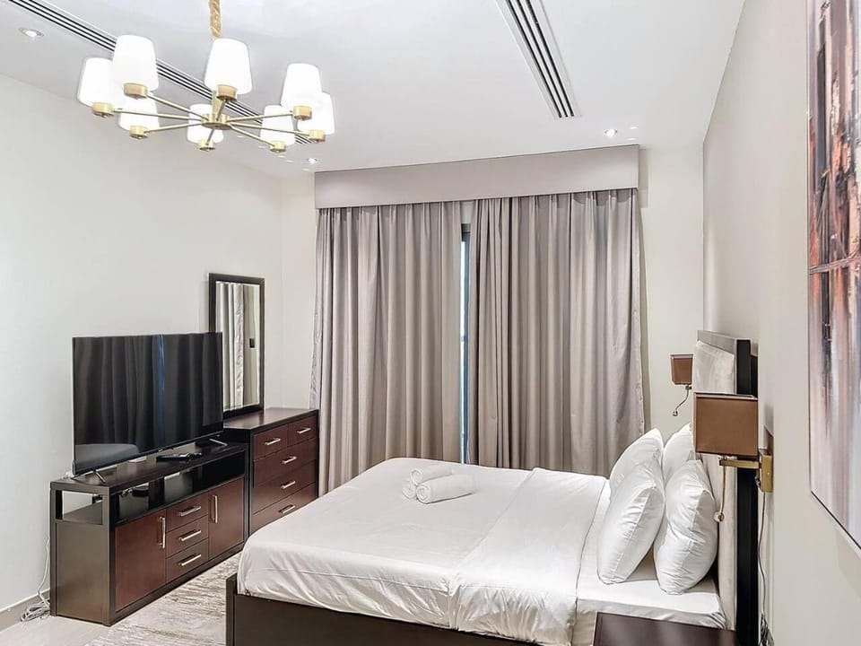 Stylish Studio in Elite Downtown Apartment in Dubai