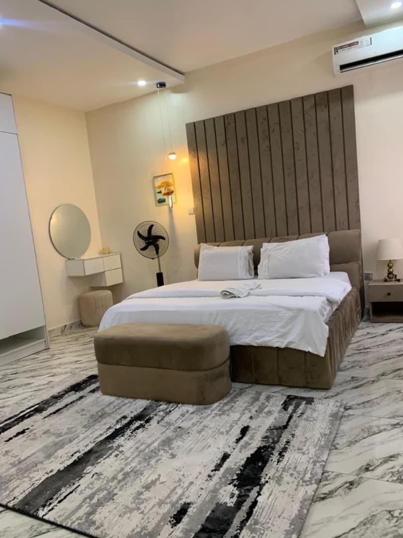 4 bedroom terrace apartment, Ikate, Lagos Apartment in Lagos, Nigeria