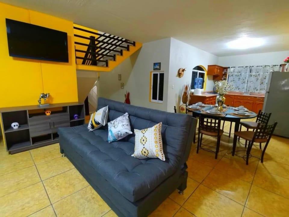 Casa VILLA CUERVO PARA 21 PERSONAS House in Tequila